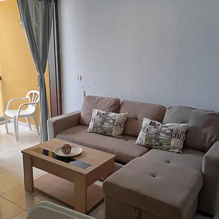6 Centre Las Americas For Holiday Apartment